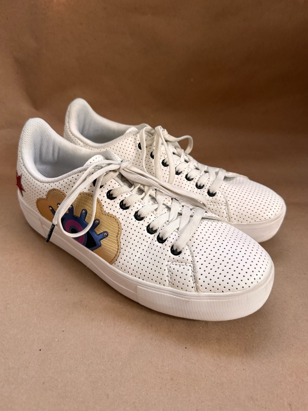 Desigual Star Surreal White Faux Leather Perforated Sneakers. Size US9/EU40